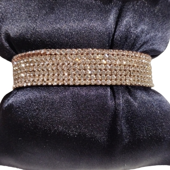 Set Of 7 Rhinestone Stretch Bracelets NWOT - Picture 4 of 5
